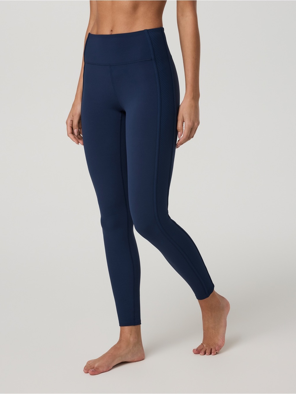 Vuori Skyline Leggings. Blue coast. Size M.